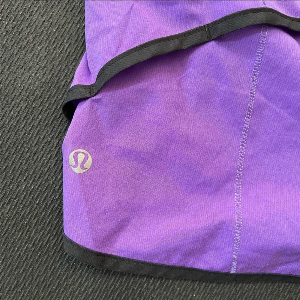 lululemon 4 speed short 2.5” power purple - Picture 4 of 4